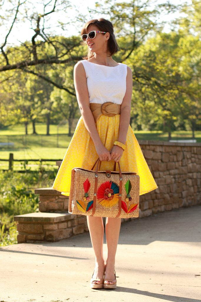 Желтая юбка солнце – «солнечный» туалет по крою и по цвету