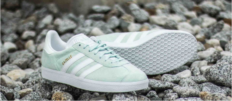Зеленые кроссовки Adidas из серии Gazelle