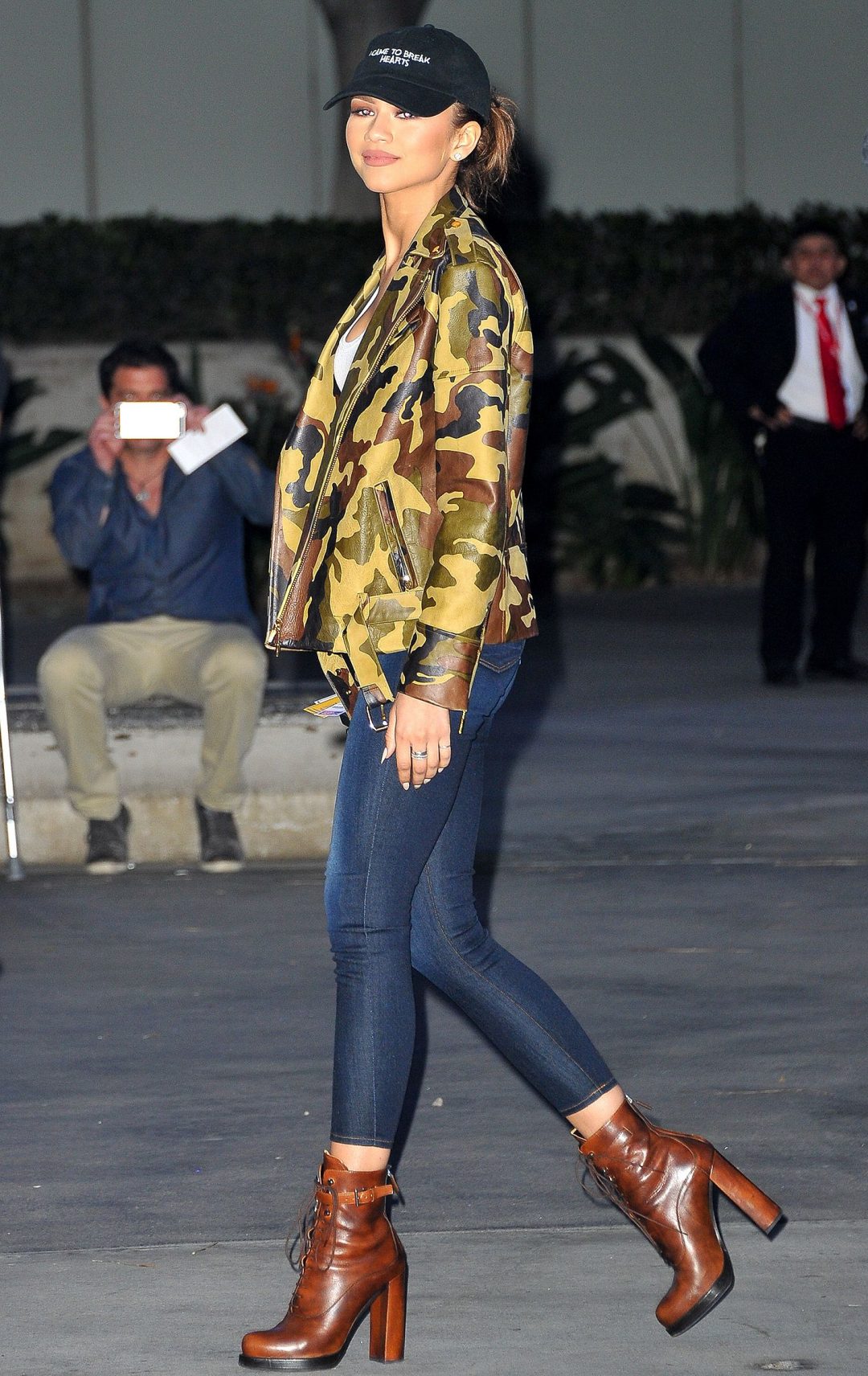 С чем носить коричневые ботинки женские: трендовые секреты ...