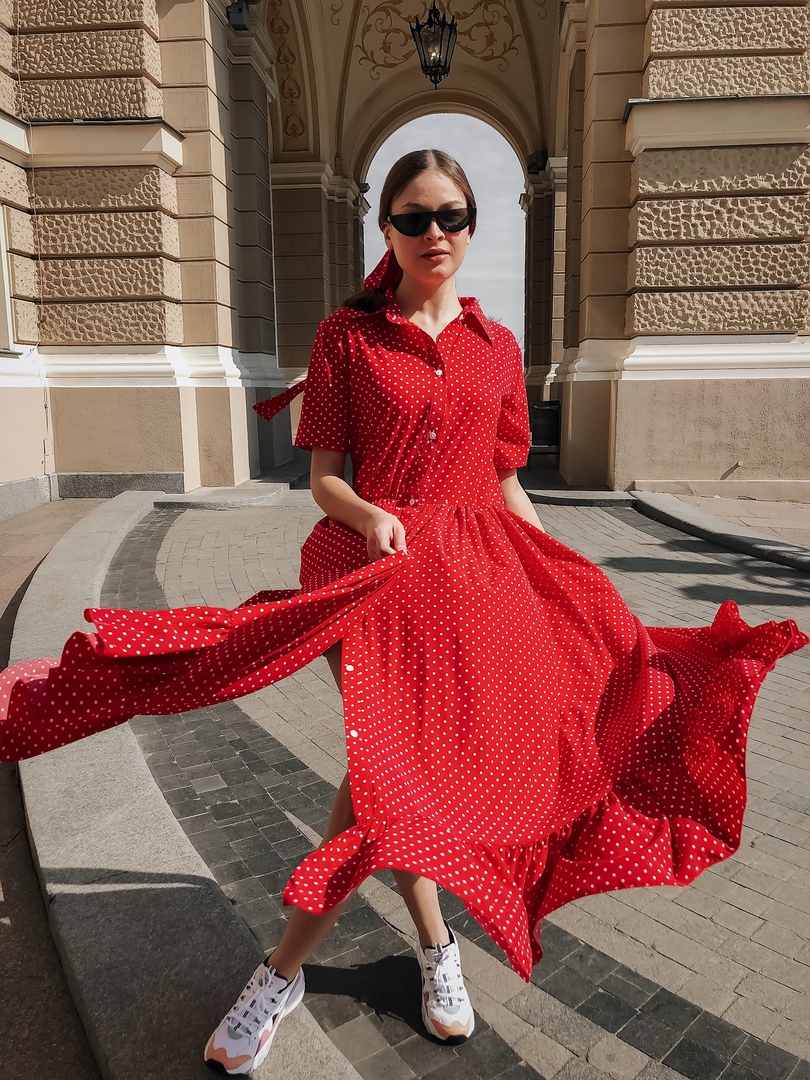Лучшие друзья красного платья: с чем надеть такой яркий наряд?