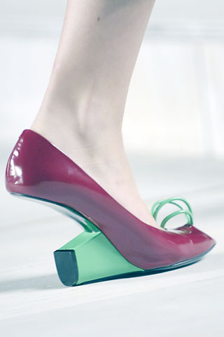 http://www.glamurnenko.ru/images/fashion2/shoes08_jacobs1_big.jpg